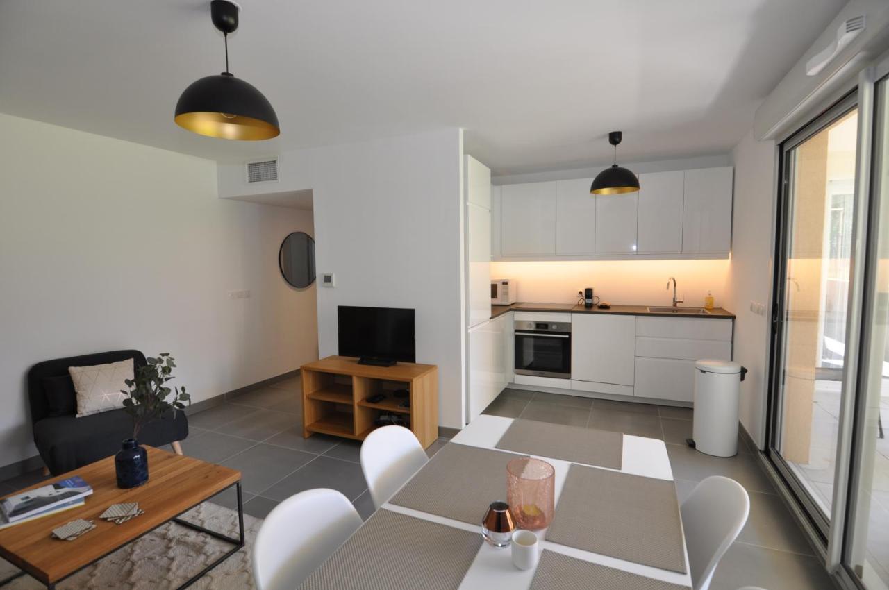 Fantastic Two-bedroom Apartment - Le Jardin des Iles Antibes Extérieur photo